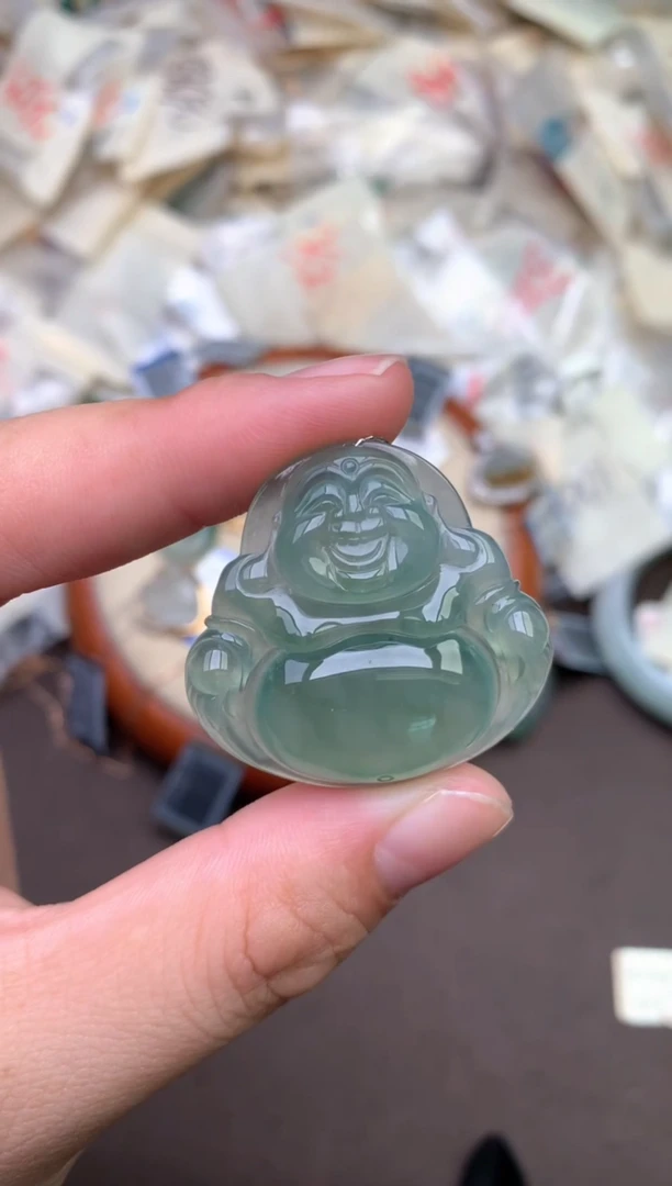未镶嵌挂件翡翠 —
