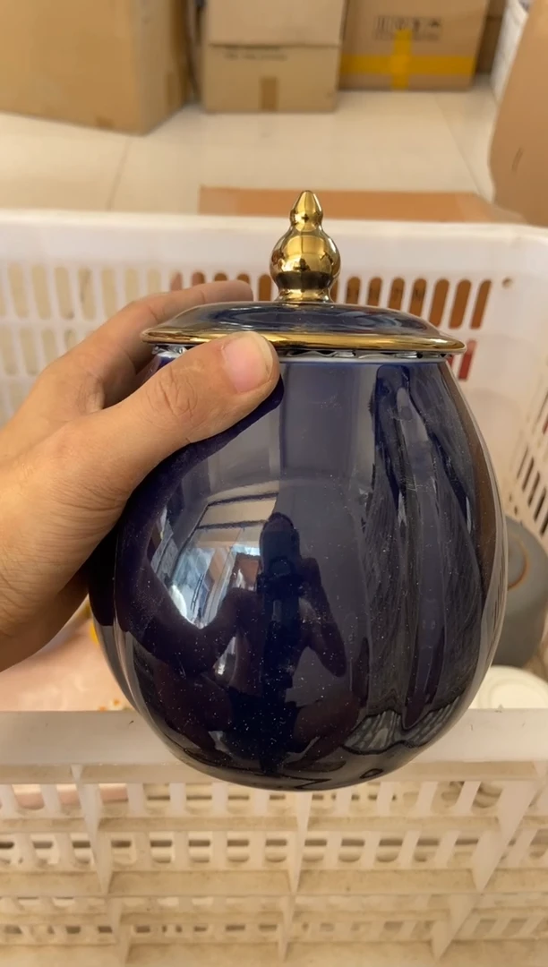 无运费险有瑕疵的摄影的产品有使用过的痕迹有点脏介意勿拍