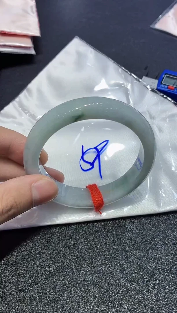 未镶嵌手镯翡翠翡翠手镯