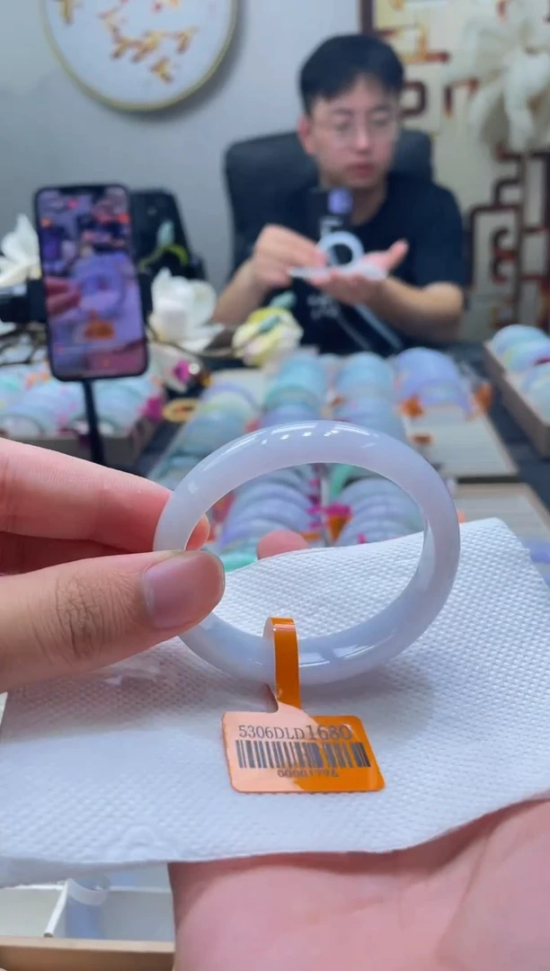 未镶嵌手镯翡翠112-53
