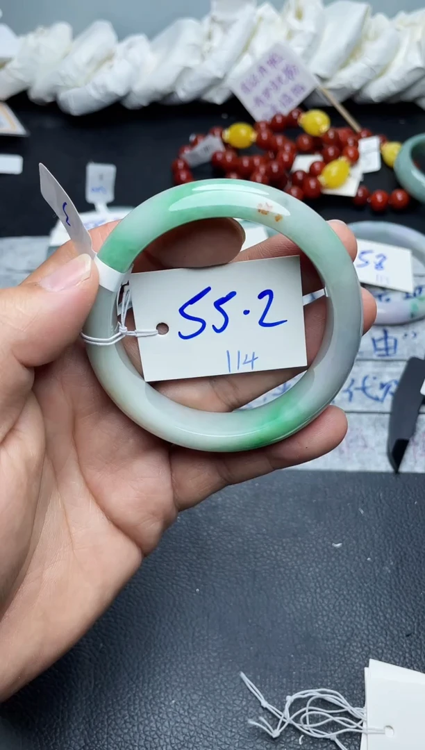 未镶嵌手镯翡翠-****边114