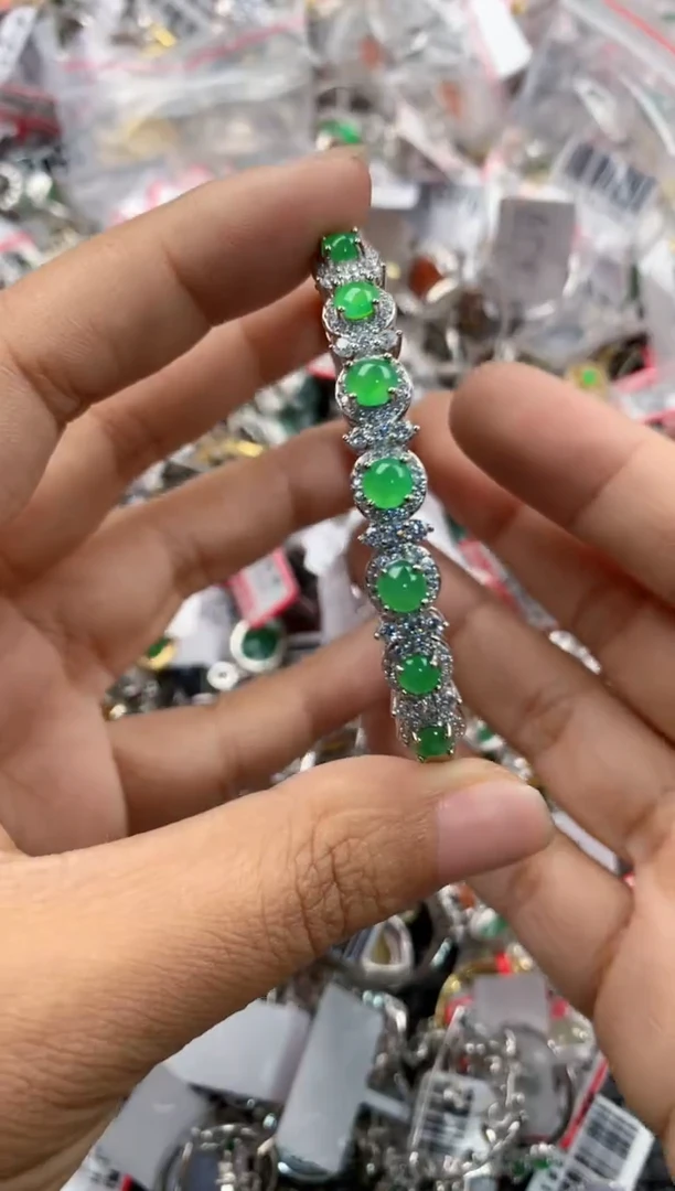 银S925镶嵌戒指翡翠888               7