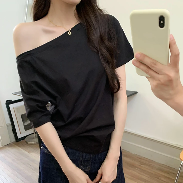 纯色斜肩短袖女露肩T恤夏纯欲辣妹宽松黑色一字肩同款上衣