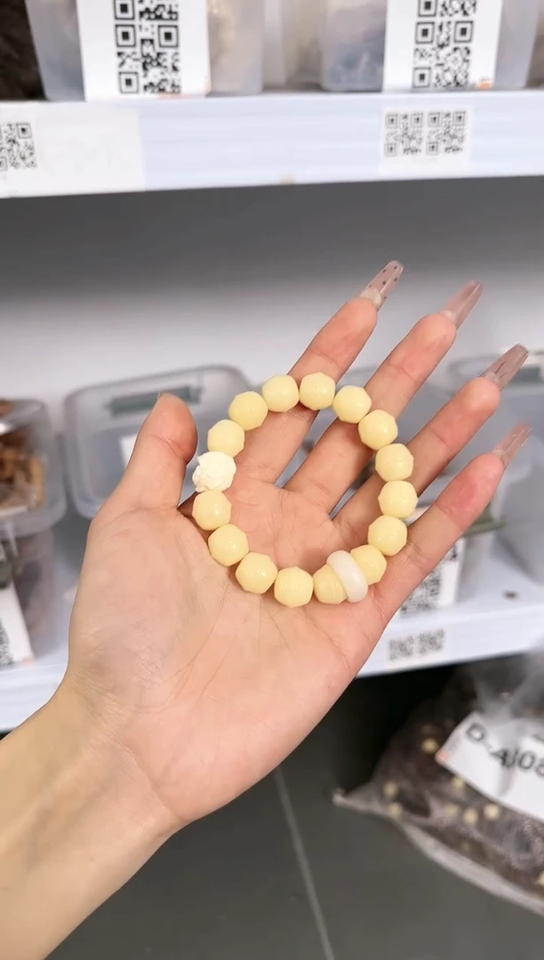 【闪购商品】菩提根/象牙果手串J-X028175