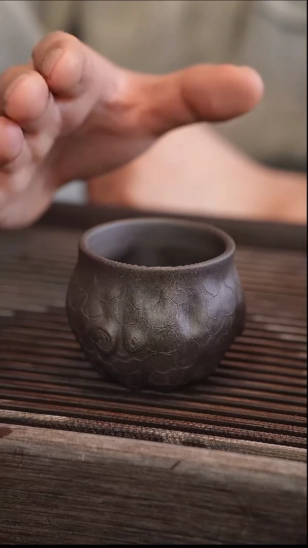 茶壶紫砂全手黑金砂供春杯子130cc