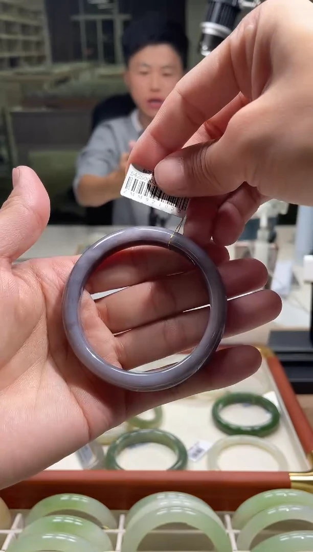 未镶嵌手镯和田玉54-55圈口 1023