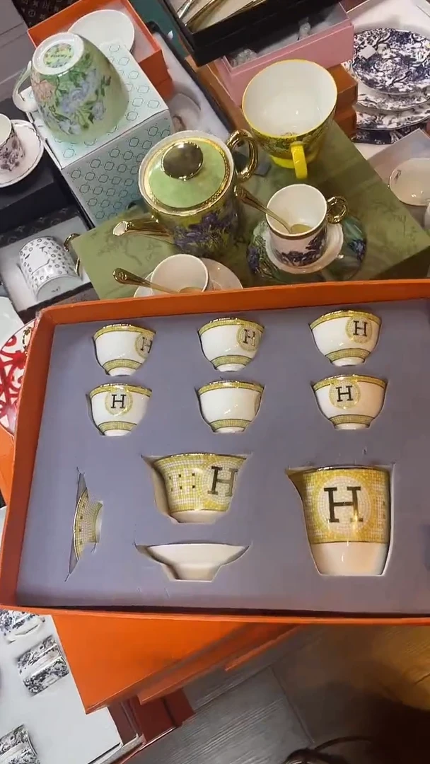 杯鸿辉家品牌瓷器，京东包邮！