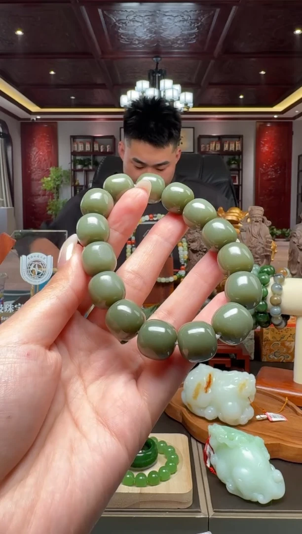 未镶嵌和田玉挂件szq