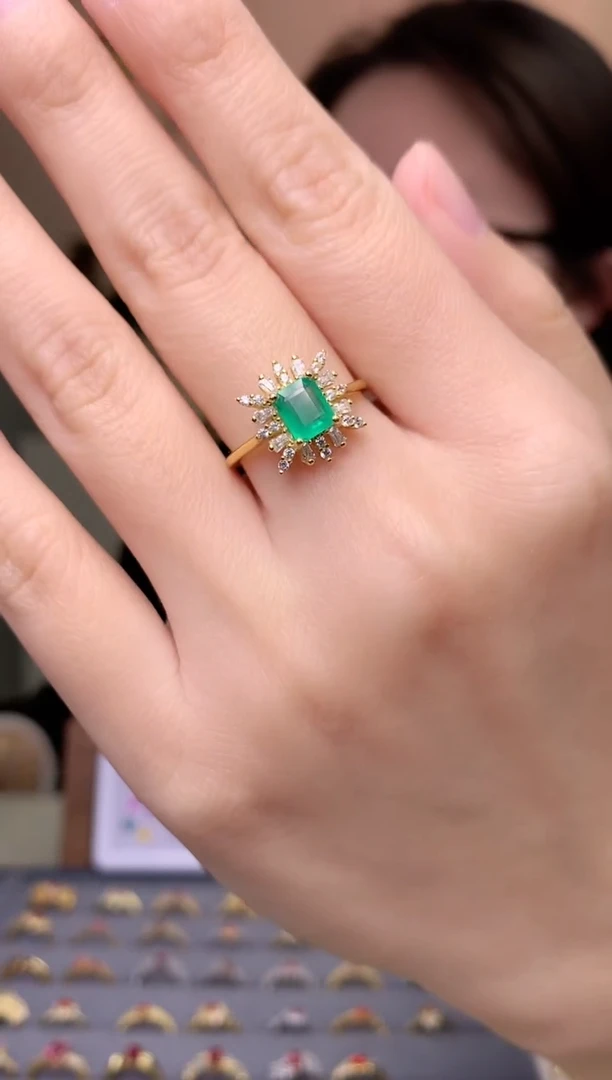 【闪购商品】祖母绿戒指银S925镶嵌戒指