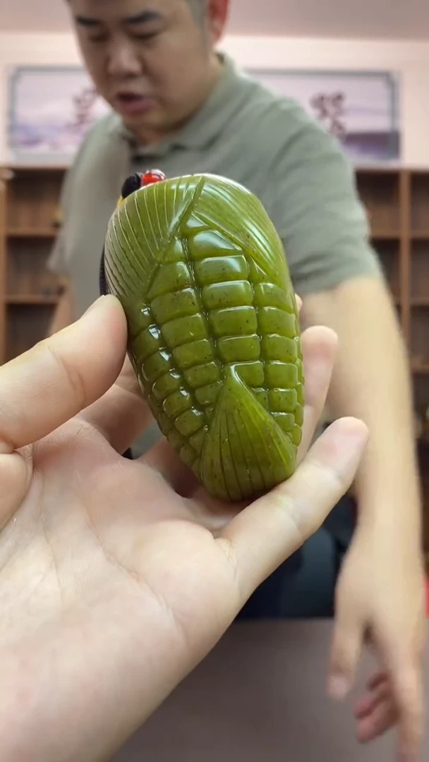 【闪购商品】蛇纹石玉手把未镶嵌手把