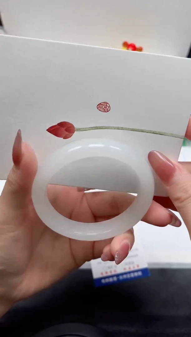 【闪购商品】石英质玉手镯未镶嵌45-57