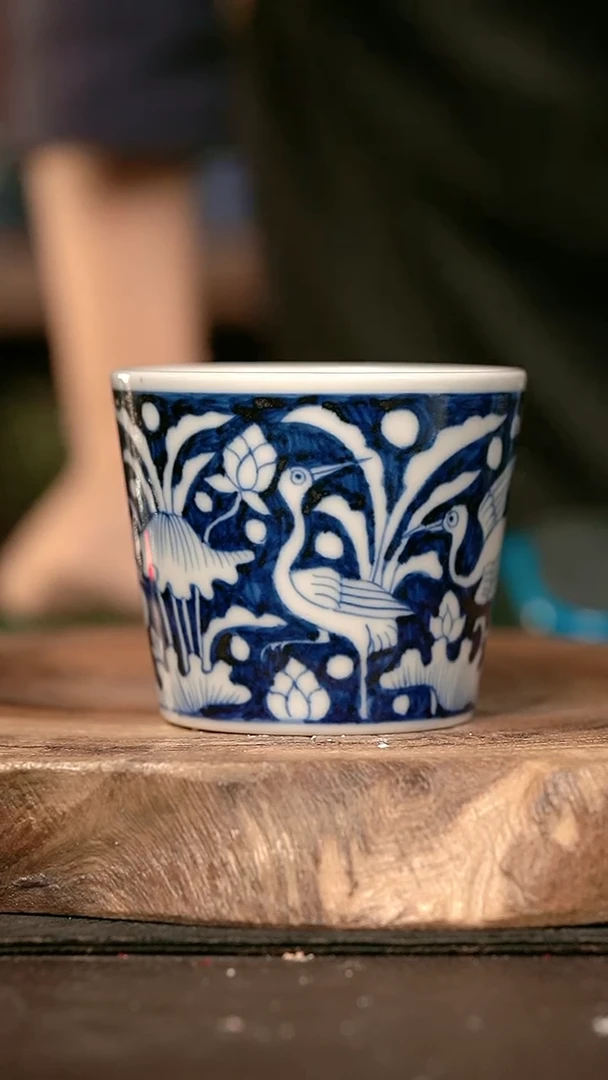 手绘手绘高温现代瓷 气   一鹭莲科冰桶杯100CC