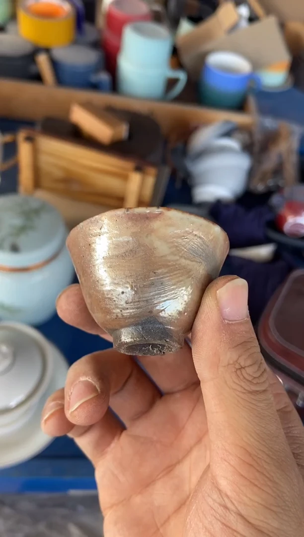 无运费险有瑕疵的摄影的产品有使用过的痕迹有点脏介意勿拍