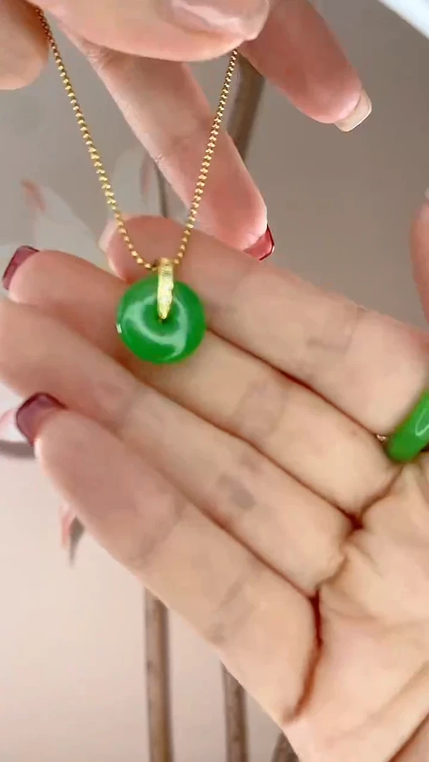 【闪购商品】翡翠吊坠(赠链)未镶嵌X3小扣子