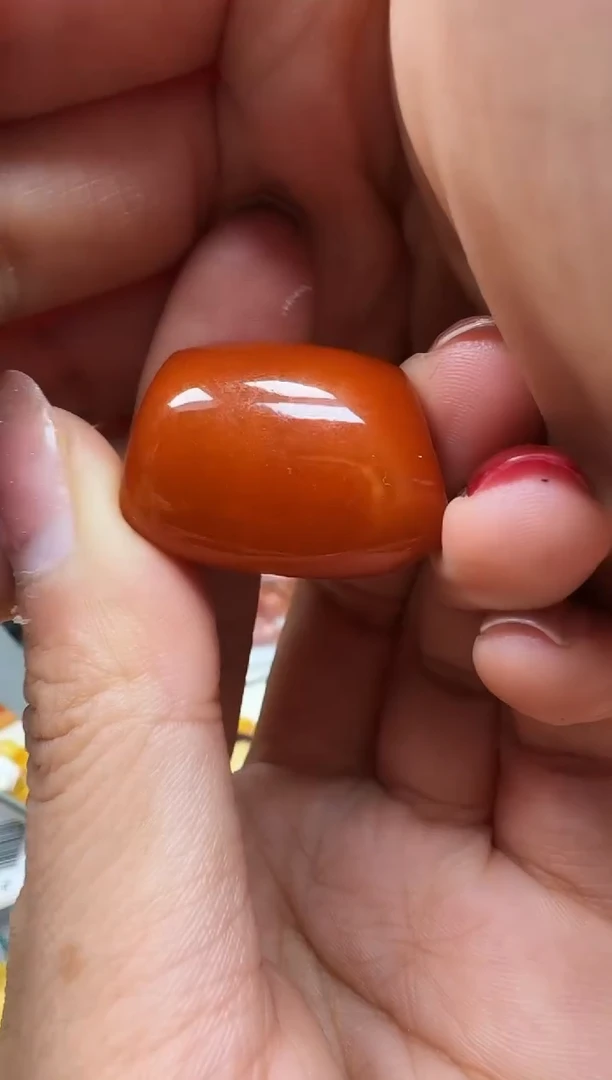 【闪购商品】琥珀裸石未镶嵌挂坠