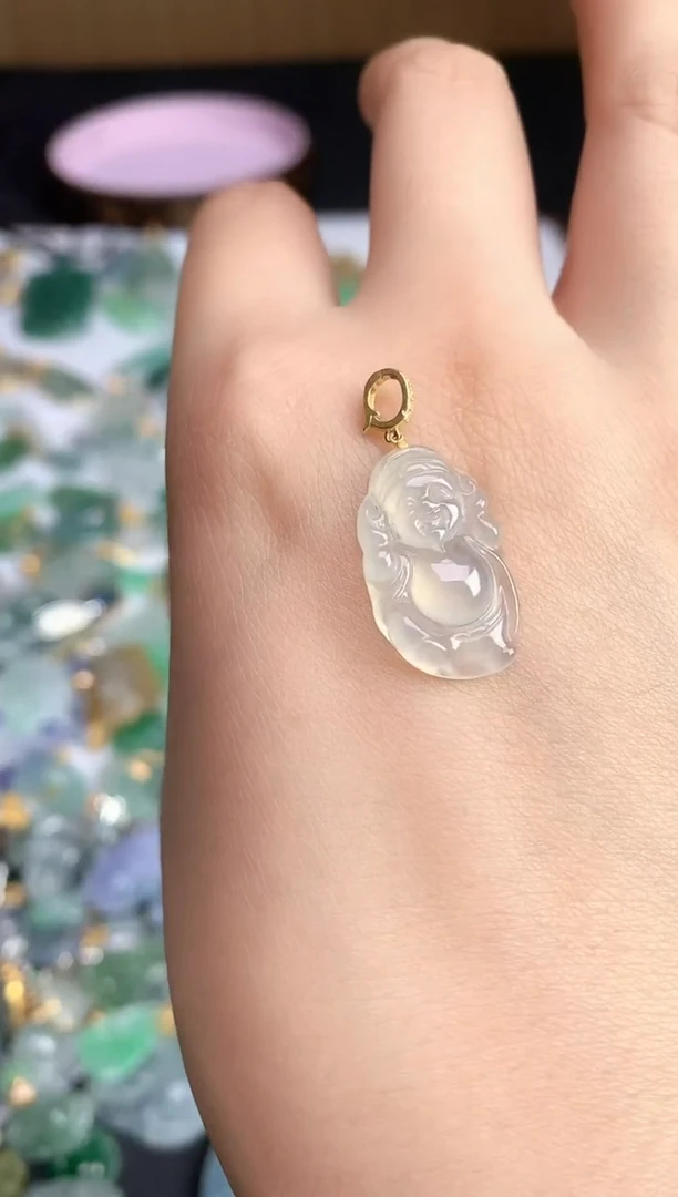 颈饰18K金镶嵌翡翠2025110502