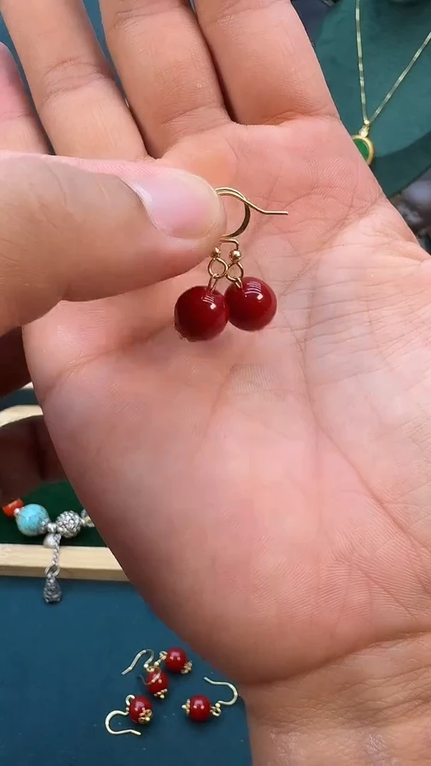 玛瑙/玉髓耳钉14K金镶嵌E161