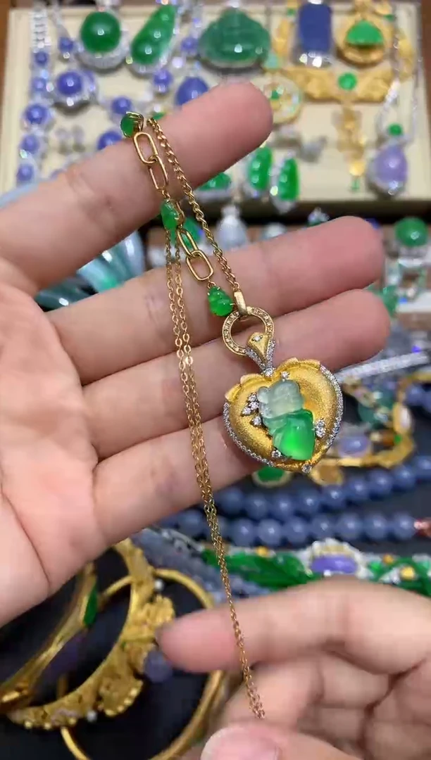 翡翠18K金镶嵌颈饰686-春日珠宝