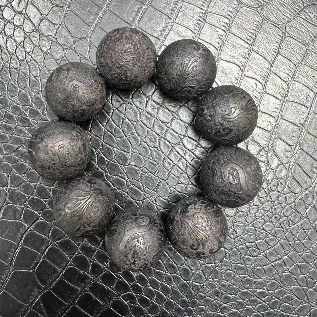 A110海南降真香雕刻文玩手串30mm