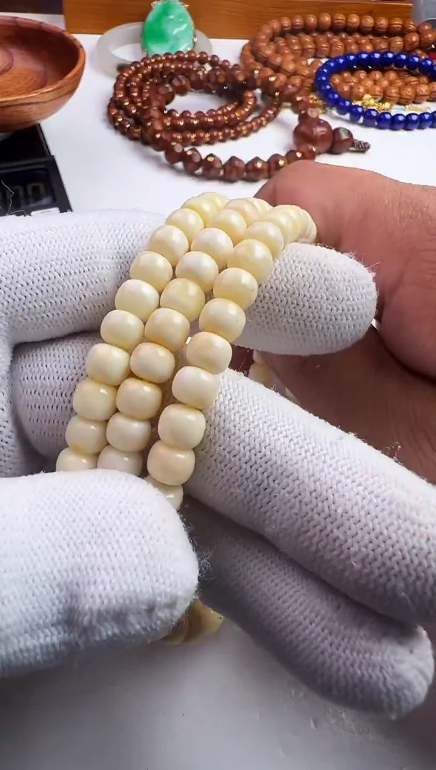 蜜蜡颈饰未镶嵌蜜蜡