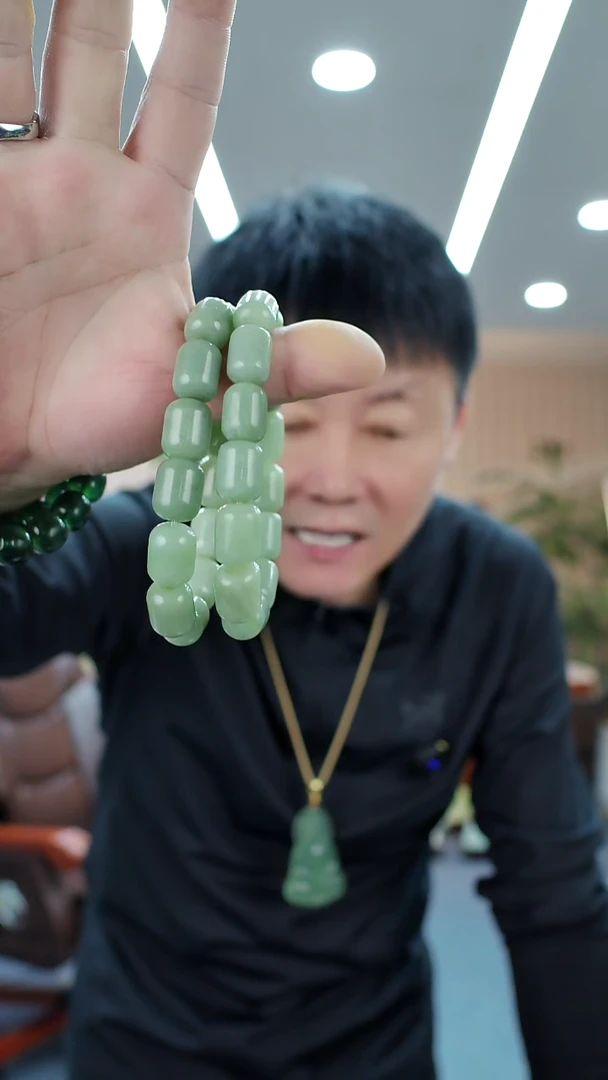 未镶嵌蛇纹石玉手串多样式发货随机发一