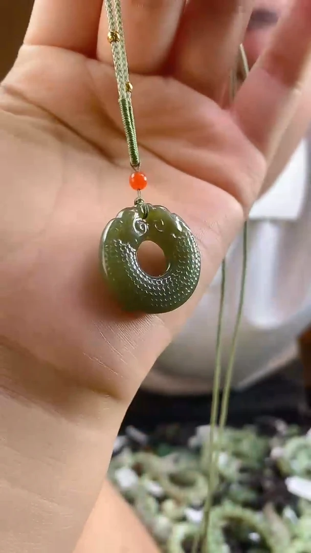 和田玉未镶嵌颈饰多样性发货，拍一发一