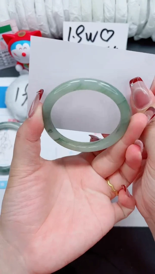 【闪购商品】石英质玉手镯未镶嵌257