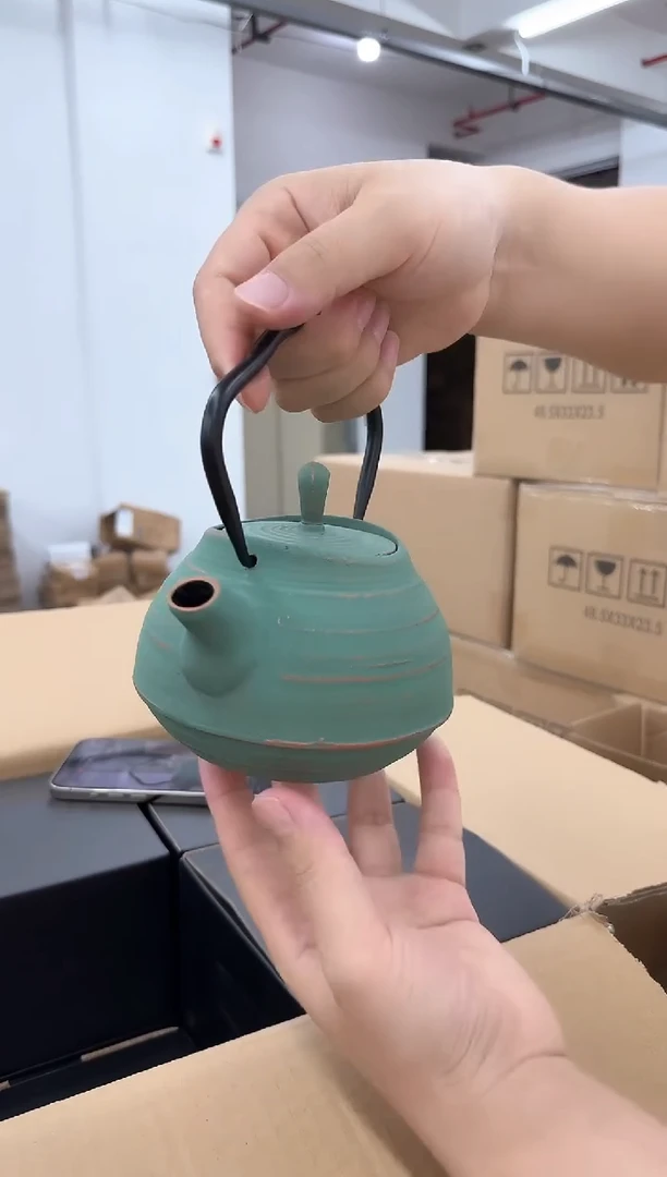 绿色铁壶珐琅铁壶