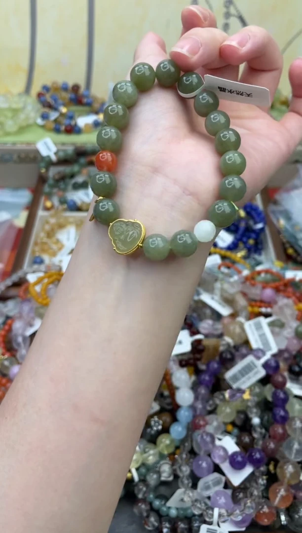 未镶嵌和田玉手饰333