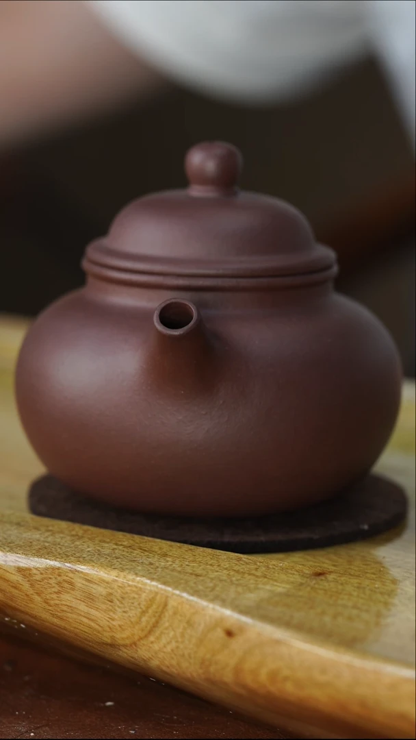 工堂直营精工半手紫砂壶