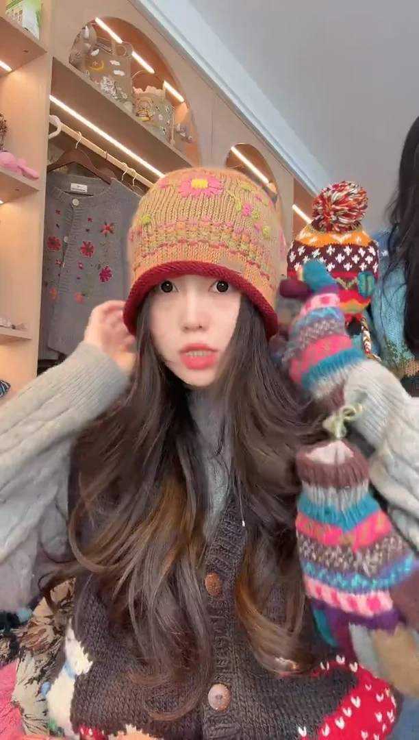 羊毛焦糖色卷边帽