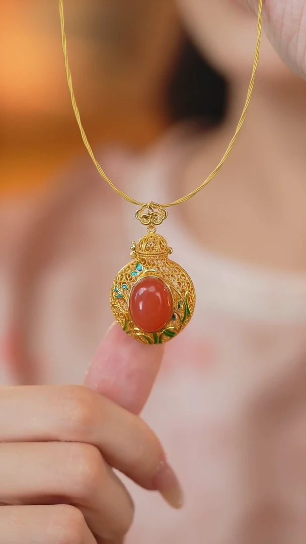 南红玛瑙银S925镶嵌吊坠(赠链)新款