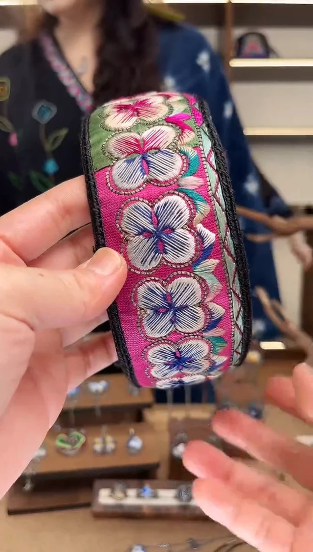 织绣A121黔东南苗族刺绣