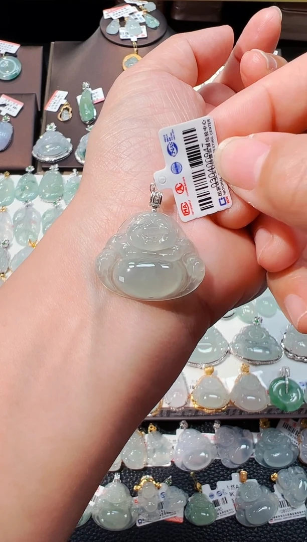 【闪购商品】翡翠吊坠(不含链)18K金镶嵌佛公吊坠947