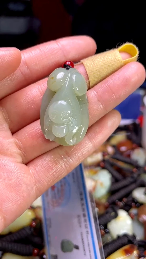 【闪购商品】和田玉颈饰未镶嵌1