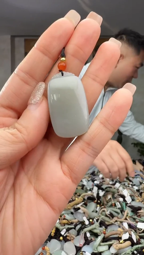 颈饰未镶嵌和田玉拍一发一多样性发货