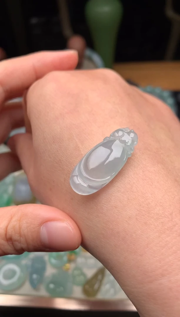 吊坠(不含链)未镶嵌翡翠吊坠