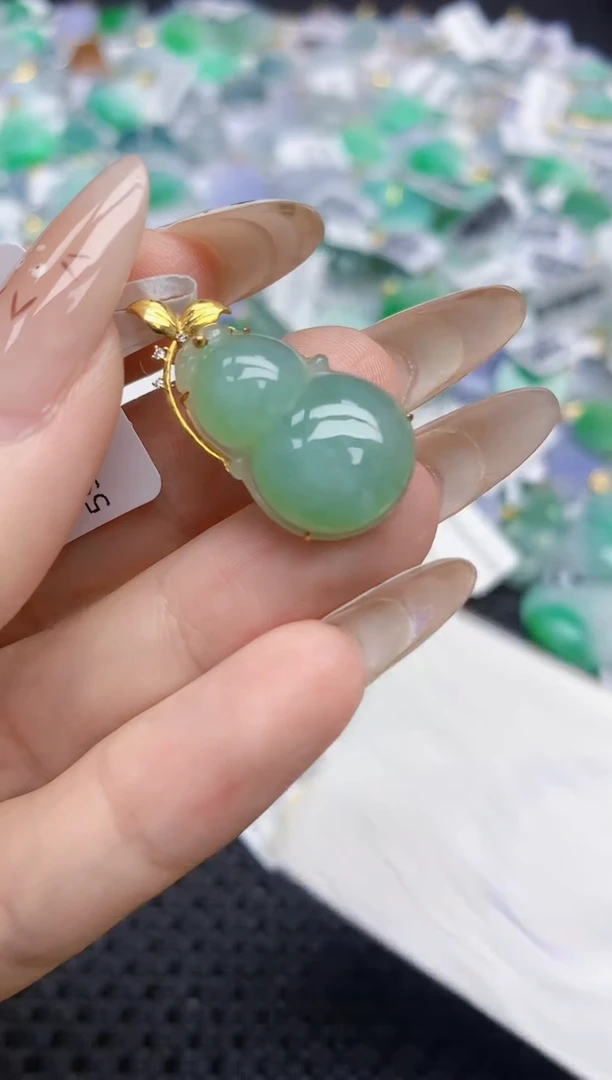 翡翠18K金镶嵌颈饰312   天然翡翠A货