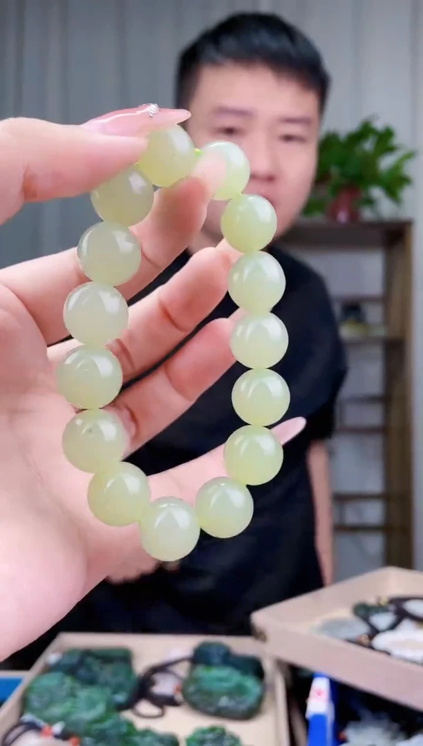 和田玉未镶嵌挂件拍一发一，多样性发货！1.4