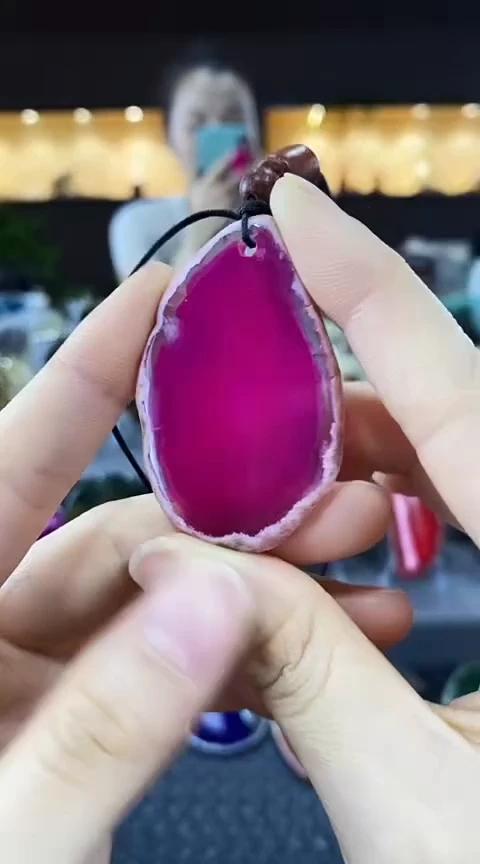 未镶嵌颈饰玛瑙/玉髓宝*玛瑙