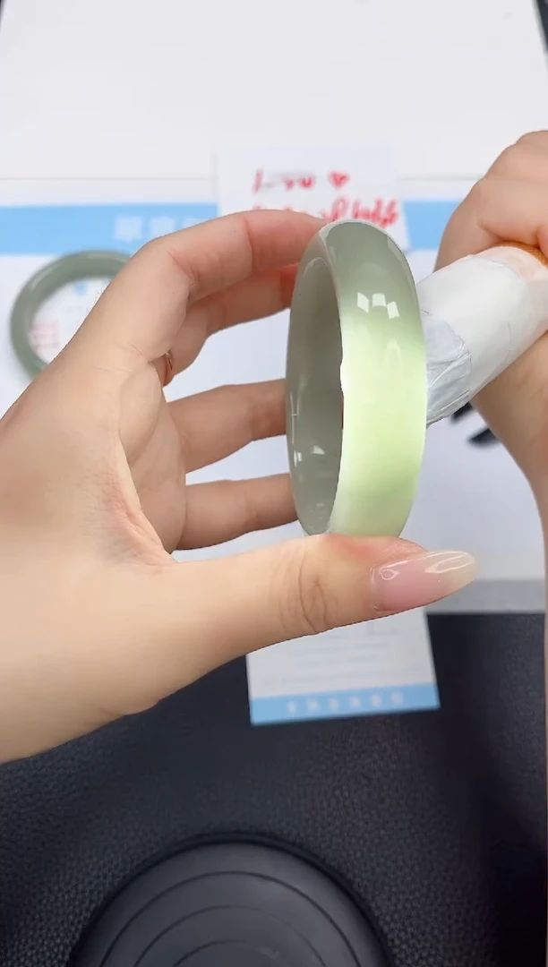 石英质玉手镯未镶嵌63-56.7