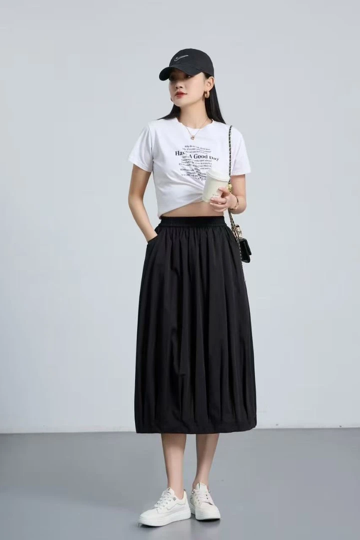 百搭宽松花苞半裙1839
