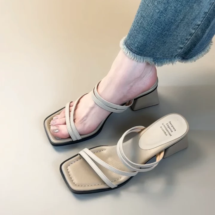 Pokoy-2cm法式复古方头一字带凉拖鞋新款百搭粗跟露趾凉鞋