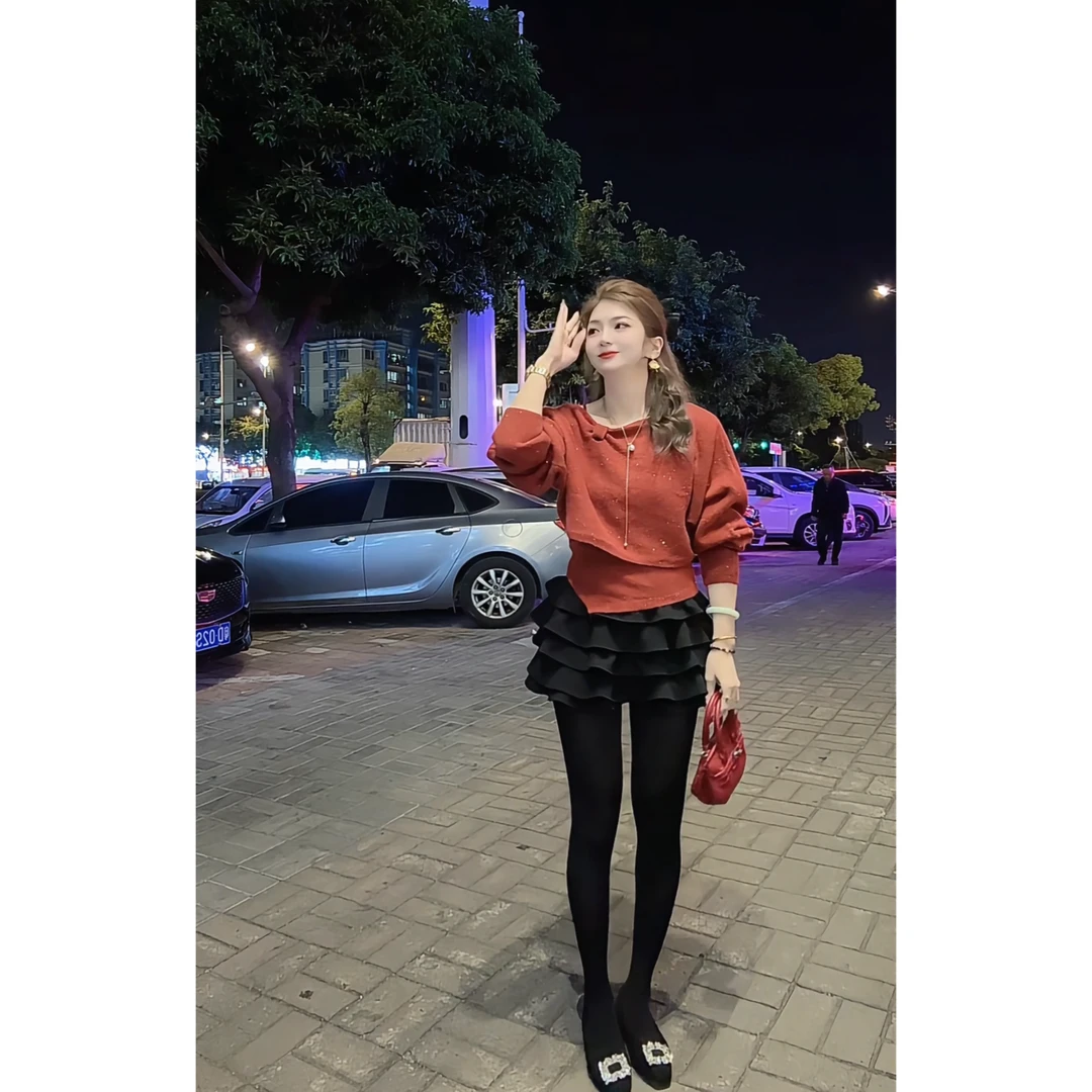 涵儿家 韩系细闪不规则吊带+蝴蝶结罩衫 VS 甜美层次感蛋糕裙8422