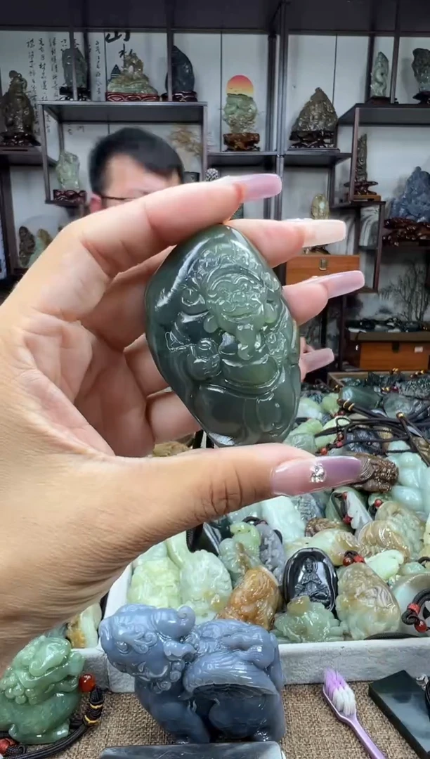 未镶嵌和田玉把件1