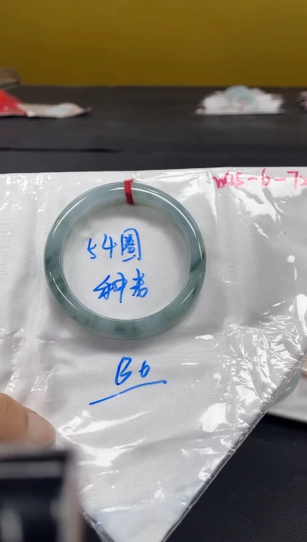 未镶嵌手镯翡翠翡翠手镯