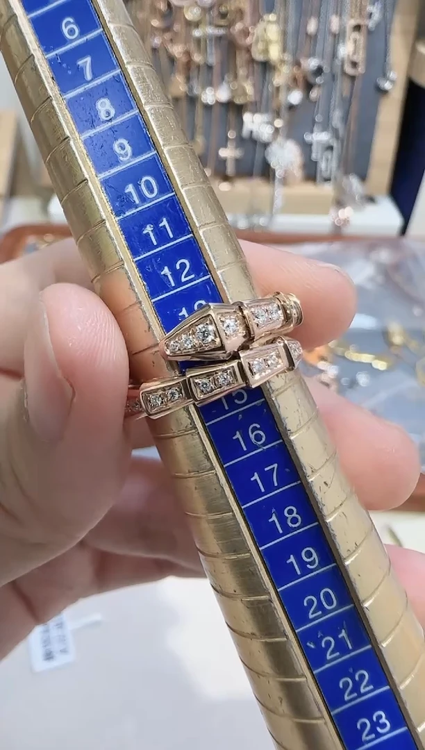 【闪购商品】钻石戒指/指环18K金镶嵌戒指15