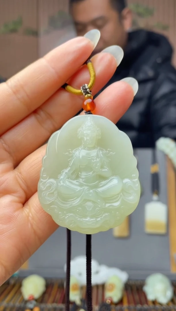 颈饰未镶嵌和田玉拍一发一