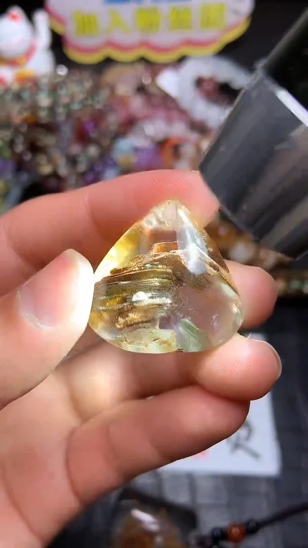 【闪购商品】水晶吊坠(赠链)未镶嵌30