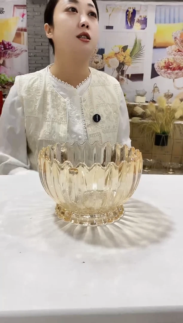 金色莲花碗一个【无盖】